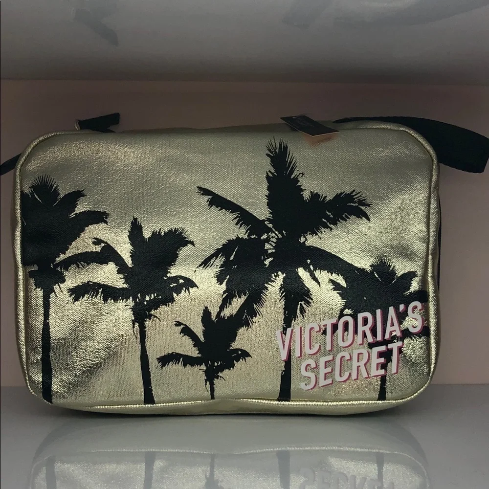 Victoria’s Secret Beauty Travel Case